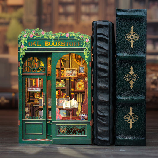 Book Nook: Owl bookstore