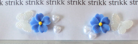 Oppskriftshefte med blå blomster