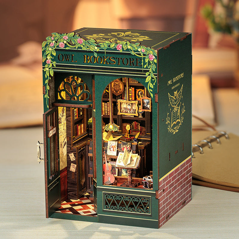 Book Nook: Owl bookstore